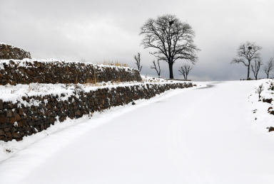 山东枣庄山亭区山乡雪景