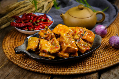 家常菜小炒豆腐夹肉