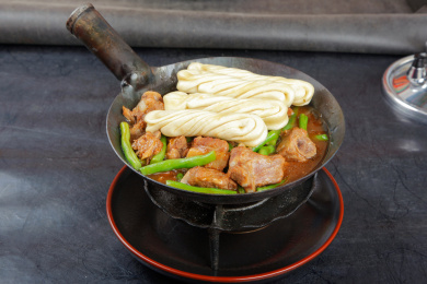 中餐美食-东北菜-排骨豆角焖卷子