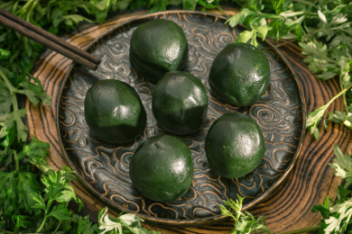 亚洲东方中国清明小吃艾草青团子