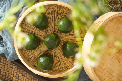 亚洲东方中国清明小吃艾草青团子