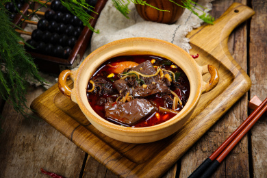 川味特色美食毛血旺冒菜