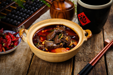 特色美食麻辣爽口的毛血旺