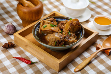 美味特色菜油面筋包肉
