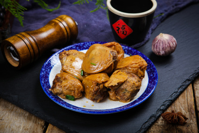 美味特色菜油面筋包肉
