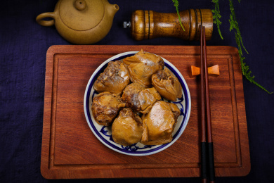 美味特色菜油面筋包肉