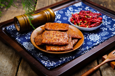 美味零食手撕面筋辣条片