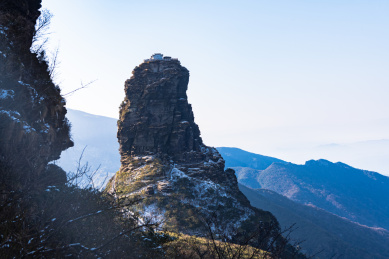 贵州铜仁梵净山冬季晴天美景