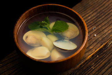 日本料理蛤蜊汤
