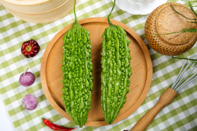 新鲜时蔬瓜果凉瓜苦瓜