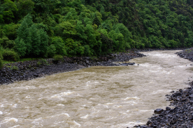 中国四川阿坝州马尔康梭磨河大峡谷风光