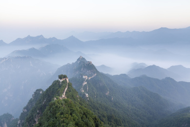 北京箭扣长城夏天的云海