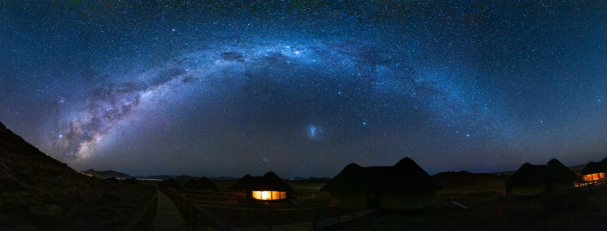 纳米比亚苏丝斯黎红沙漠酒店银河拱桥