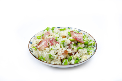 美食小吃青豆腊味炒米饭