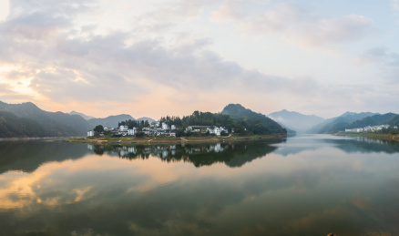 中国安徽省黄山市歙县新安江山水画廊风景