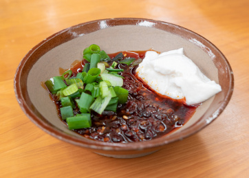中国四川特色美食富顺豆花蘸水豆花饭特写