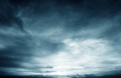 布满乌云的天空