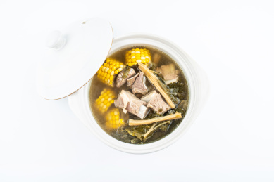 广东老火靓汤玉米菜干猪骨汤