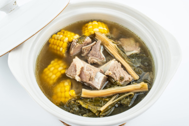 广东老火靓汤玉米菜干猪骨汤