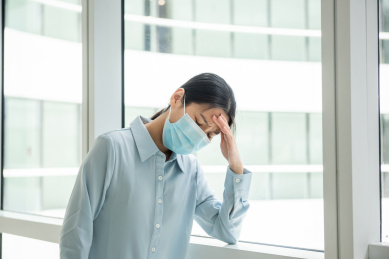 年轻白领身体不适