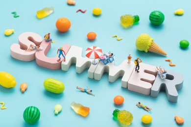 糖果夏天色彩积木summer海边度假的人