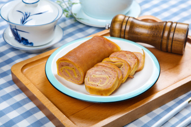 特色美食小吃豆腐皮肉卷