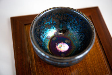 一组曜变的建盏茶盏