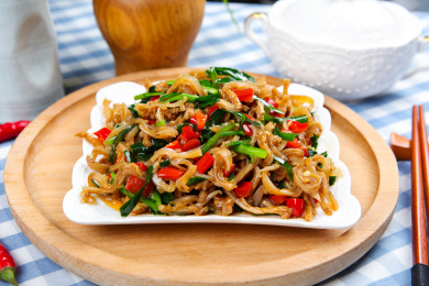 中餐菜肴美食爆炒脆骨