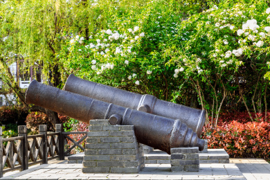  中国江苏省扬州东关街东门外古炮