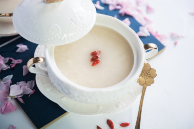 特色传统小吃美食醪糟糯米甜酒