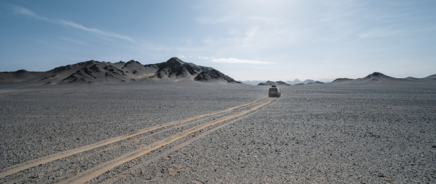 中国青海冷湖镇黑山戈壁风光