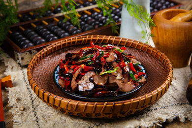 美食特色菜小炒腊腰片