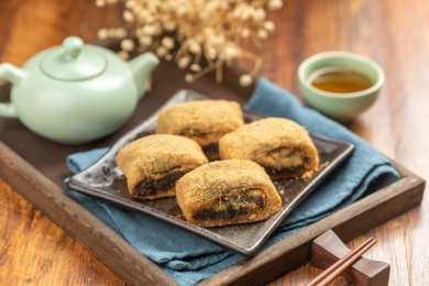 驴打滚特写木桌面背景