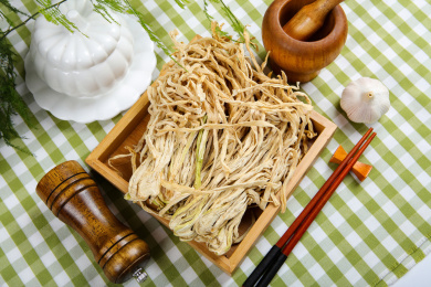 特色农家美食晾晒萝卜条