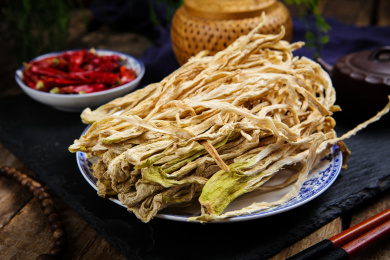 特色农家美食晾晒萝卜条