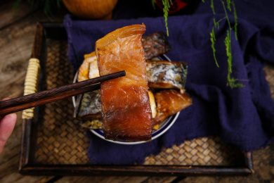 腊味特产美食烟熏鱼块