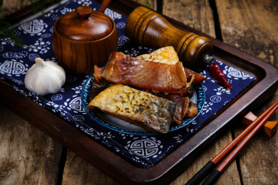 腊味特产美食烟熏鱼块