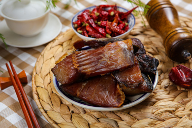 腊味特产美食烟熏鱼块