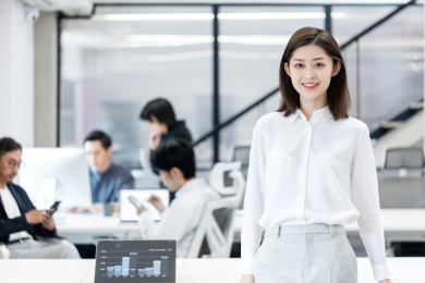 东方商务女性形象