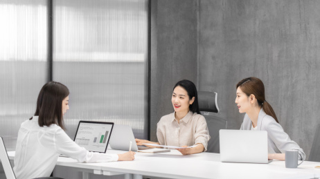 东方商务人像办公场景