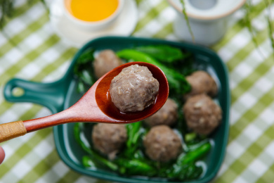 美味菜肴小吃芥菜牛肉丸汤