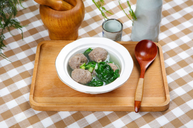 美味菜肴小吃芥菜牛肉丸汤