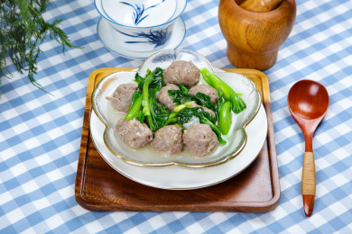 美味菜肴小吃芥菜牛肉丸汤