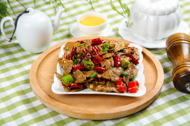 湘西特色菜爆炒土匪猪肝
