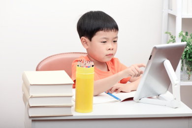 在学习中的学前儿童