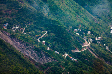 中国四川甘孜泸定大渡河谷