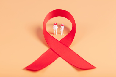 微缩创意红丝带艾滋病HIV符号关爱爱心防