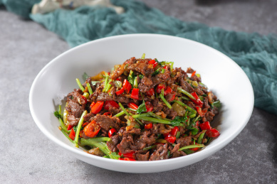 小炒黄牛肉辣椒牛肉