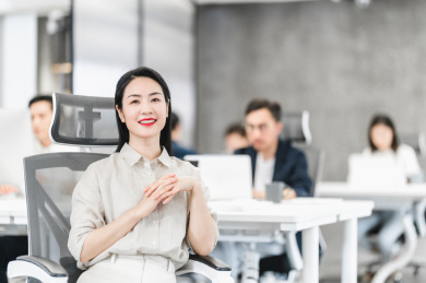 办公室商务东方人像