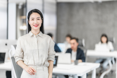 办公室商务东方人像